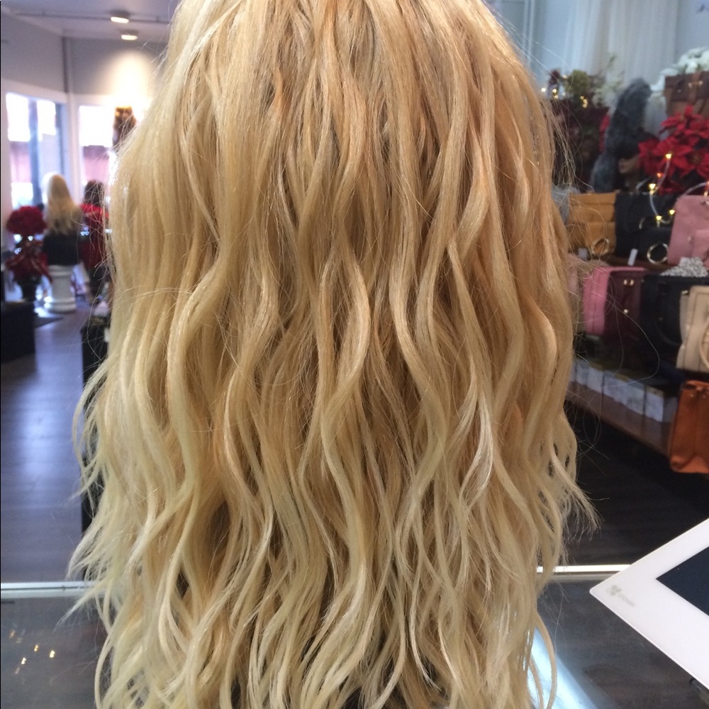 New Lacefront Bleach Blonde 16” Wig